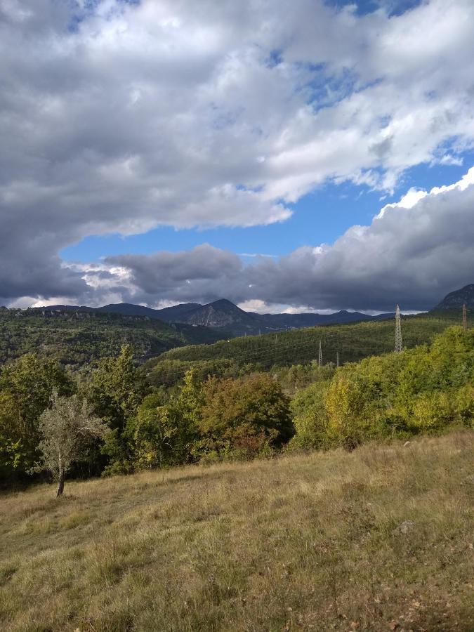 La Masseria Di Antonio E Teresina Colli a Volturno Exteriör bild